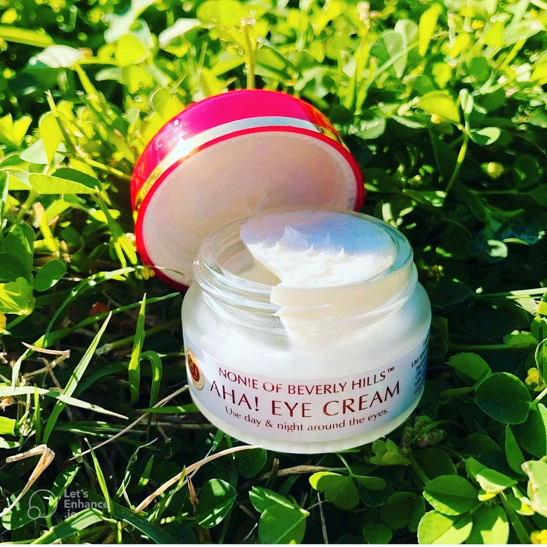 Nature's Gift to Your Eyes: The Wonders of All-Natural Eye Cream