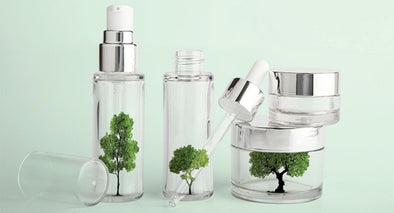 Glass Bottles or Plastic for Sustainable Skincare Packaging?