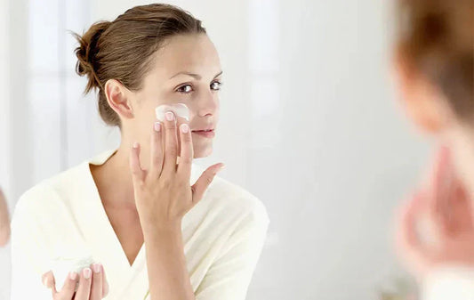Chemical vs. Physical Exfoliants